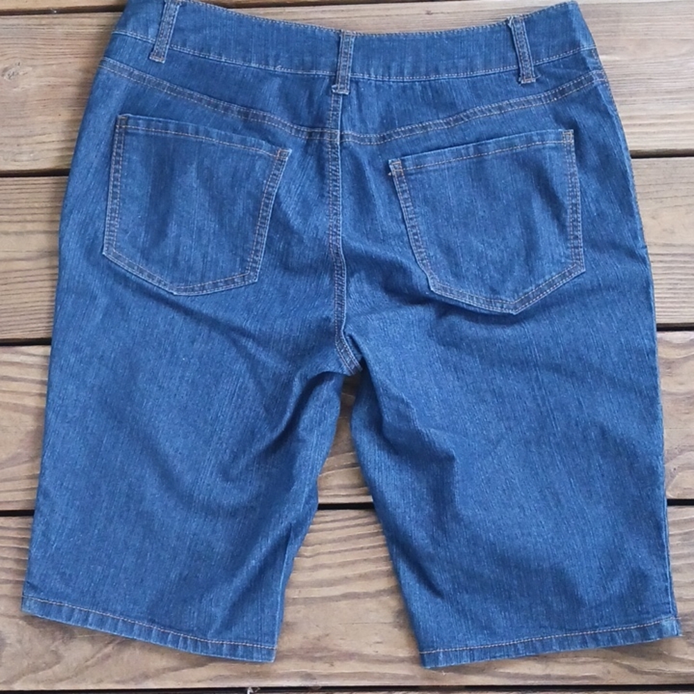 Faded Glory women's Bermuda jean shorts size 10 - Picture 6 of 7